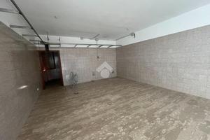 NEGOZIO A SAN ZENONE DEGLI EZZELINI