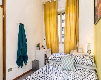 Stanza in appartamento di 148 m² a Milano