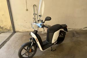 Askoll ES3 2020 - 3800km - 125cc
