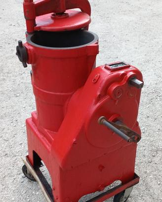 Insaccatrice manuale in ghisa