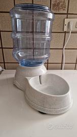 Distributore d'acqua per animali