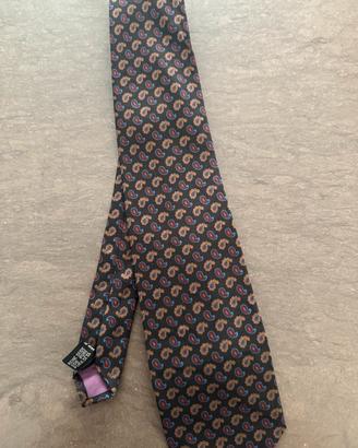 Cravatta vintage classica