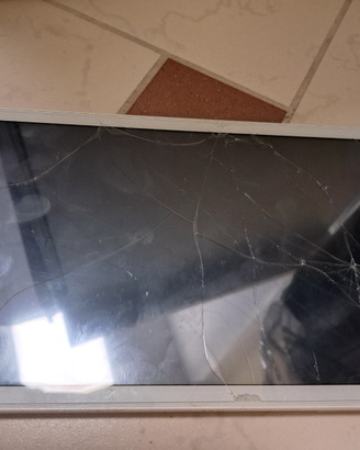 Samsung Tablet tab e smt 560