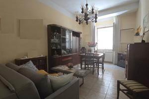 Appartamento 95 mq 3 vani zona via roma-capua