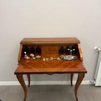 Secretaire / Scrittoio a ribalta in stile Luigi XV