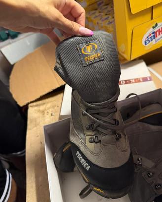Scarponi Tecnica Makalu II GTX N. 44.5 Vibram