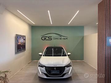 Peugeot 208 1200cc PureTech 101cv EAT8 Allure Navi