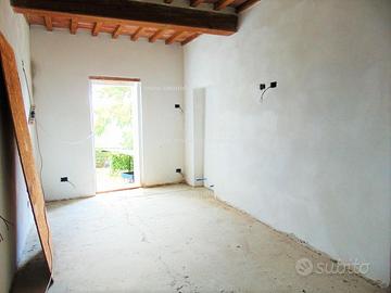 Trilocale al grezzo posto al piano primo