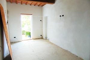 Trilocale al grezzo posto al piano primo