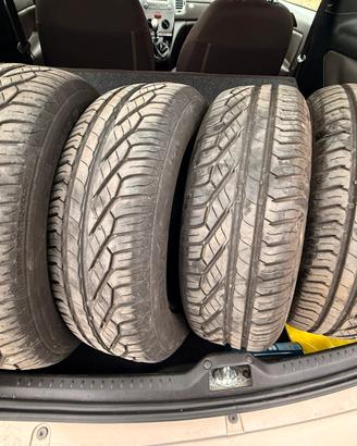 4 gomme Uniroyal RainExpert 3 185/65 R14 esitive