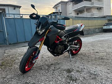 Moto Aprilia dorsoduro