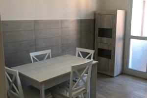 Zona Morane: stanza singola arredata