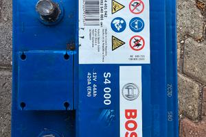 Batteria automobile Bosch