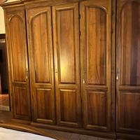 Camera da letto stile classico