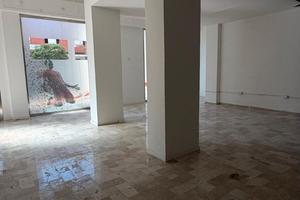 A/1062 Locale commerciale zona Caravella