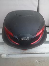 Bauletto Givi completo di piastra di montaggio
