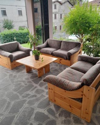 Salotto in legno