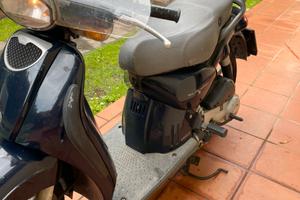 Scarabeo 100 2004