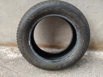 Pneumatici  215/60 R16  99H M+S