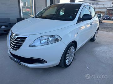 Lancia Ypsilon 1.3 MJT 16V 95 CV 5 porte S&S Silve