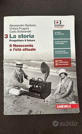 Libro scolastico di storia