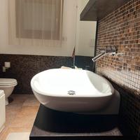 Lavandino bianco per mibile bagno