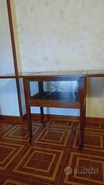 Tavolino vintage in legno e piano apribile