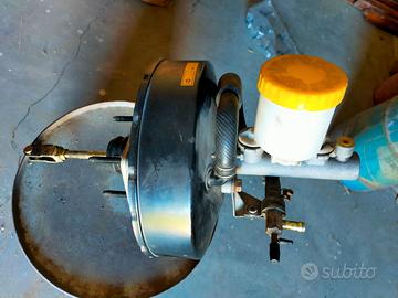 Pompa freno con servofreno Nissan pickup d21