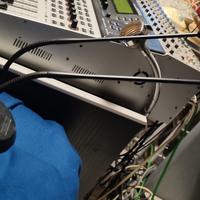 2 microfoni Sennheiser COM 1423 con base da tavolo
