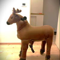 Renna gioco cavalcabile animal riding