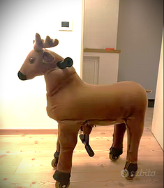 Renna gioco cavalcabile animal riding