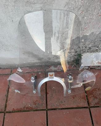 Parabrezza Isotta vespa 300 gts