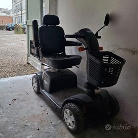 Scooter elettrico per disabili