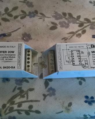 2 lampade Beghelli trasformatore microinverter