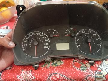 quadro strumenti fiat grande punto 