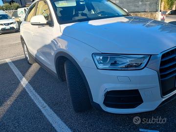 Audi Q3 2.TDI 150 CV Business 