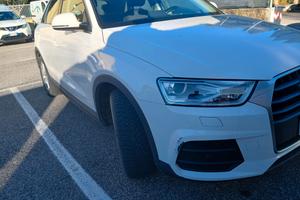 Audi Q3 2.TDI 150 CV Business 