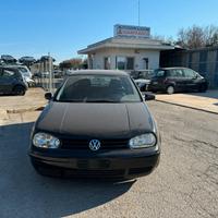 RICAMBI AUTO VOLKSWAGEN GOLF 2001NERA
