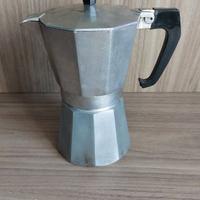 caffettiera Moka Bialetti da 6 usata