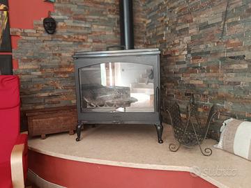 stufa a legna in ghisa 