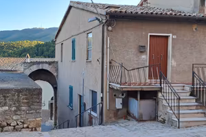Appartamento 50m centro storico Giano dell'Umbria