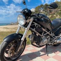 Ducati Monster 620 dark