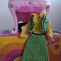Barbie: gonna, camicia, gilet, scarpe