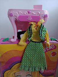 Barbie: gonna, camicia, gilet, scarpe