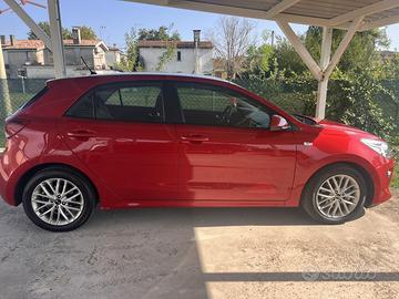 Kia Rio auto adatta a tutto