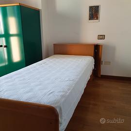 Letto in frassino