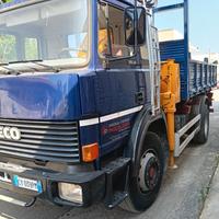 Fiat Iveco 175.24 ribaltabile trilaterale con gru