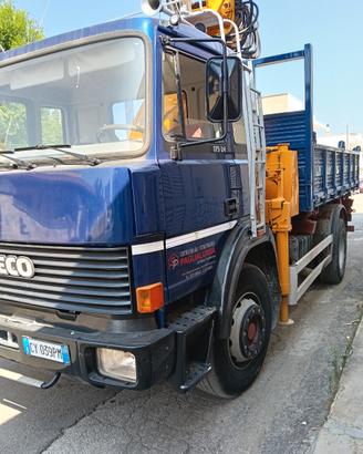 Fiat Iveco 175.24 ribaltabile trilaterale con gru