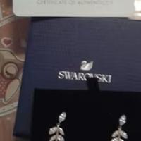 Orecchini braccialetti e collana