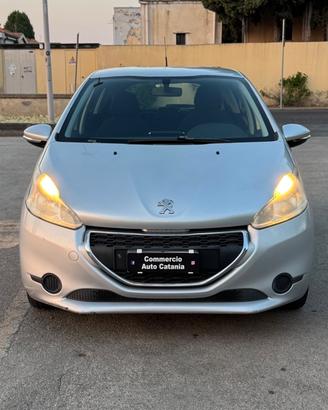 Peugeot 208 1.4 HDi LEGGI DESCRIZIONE